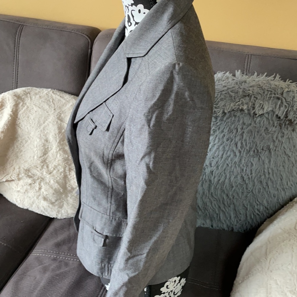 TAHARI Arthur S. Levine Gray Blazer Jacket Size 2P - Picture 5 of 9